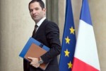 Benoît Hamon est pour les cours de langage informatique en école primaire.