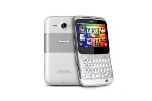 Le HTC ChaCha sorti en 2011 était déjà surnommé le 'téléphone Facebook'.