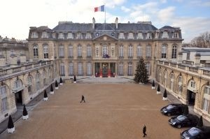 Le palais de l'Elysée, théâtre de la passation de pouvoirs entre Présidents de la République.