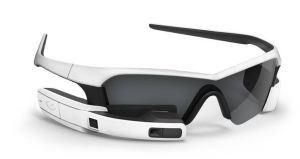 Les premières lunettes Recon Jet seront livrées en décembre 2013.