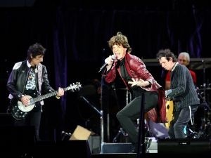 Sur Twitter on évoque le tout premier concert des Rolling Stones.