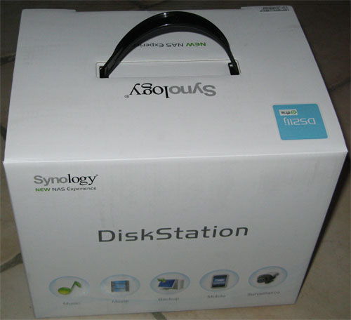 Boite du Synology DS211j