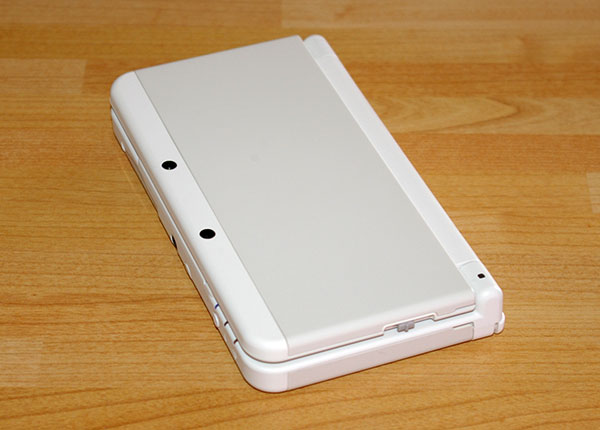 New 3DS de 3 quart