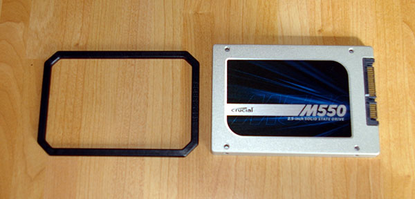 Le SSD M550 et son adaptateur
