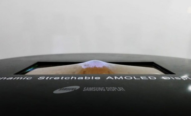 Samsung a créé la surprise lors du Display Week avec son écran OLED étirable