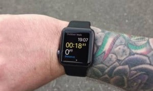 Photo-Apple-Watch-probleme-tatouages-capteur-montre-connectee_1430443426_300x