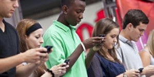 Photo-Bonne-annee-2016-SMS-Free-MMS-texto-operateur-Orange-SFR_1451759807_300x