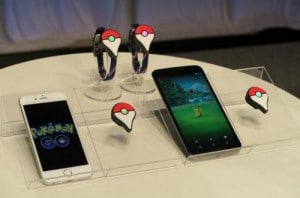 Photo-Niantic-jeu-video-bracelet-Pokemon-Go-Nintendo_1445203271_300x