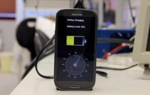 Photo-StoreDot-recharger-batterie-smartphone_1396896671_300x