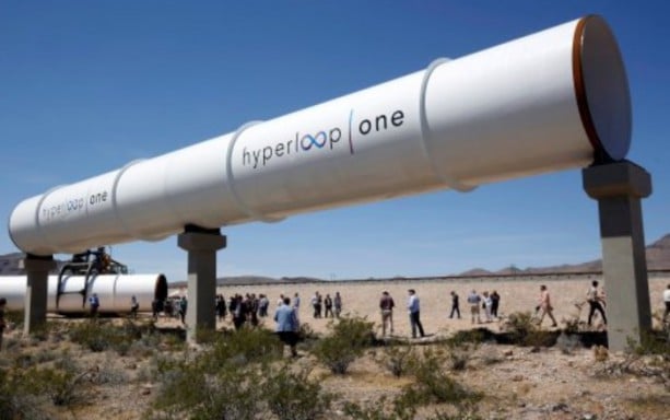 photo-Hyperloop-One-train-essai_1500012692_600x