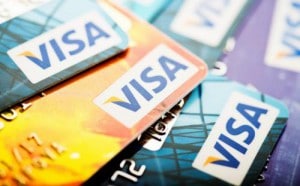 photo-piratage-carte-bancaire-VISA-paiement-ligne_1481178696_300x