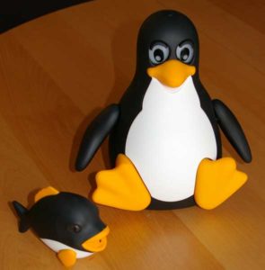 Le Tux Droid et son compagnon le poisson USB