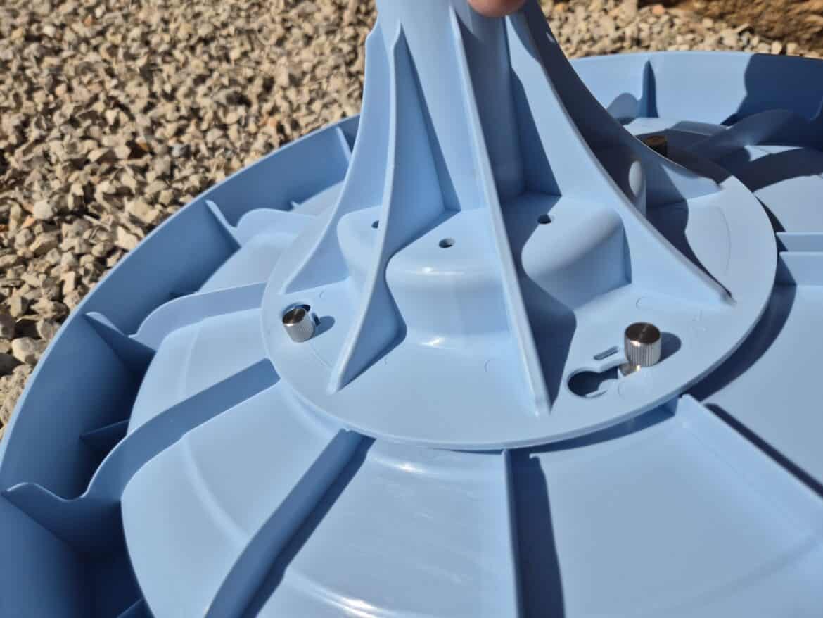 Fixation de la base à la cuve