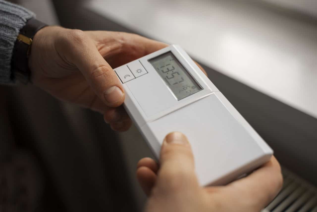 Comparatif des meilleurs thermostats connectés pour l’hiver 2026