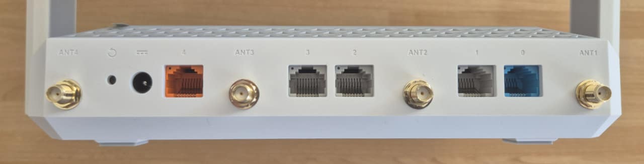 connectique du modem routeur Keenetic Hero