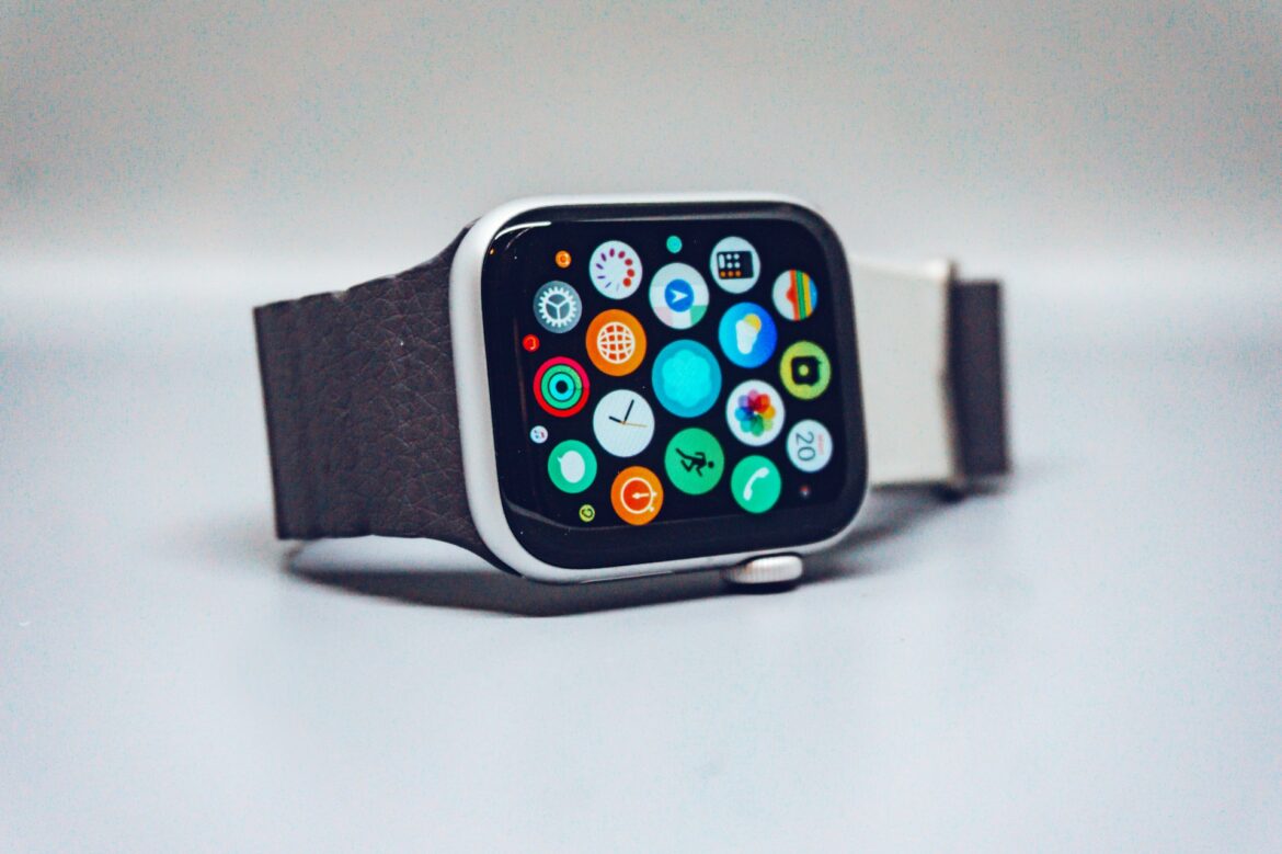 Montre intelligente avec bracelet assorti